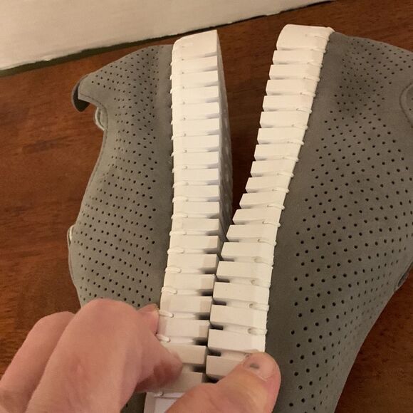 Dream Pairs size 7 1/2 gray loafers NWT - Picture 4 of 8